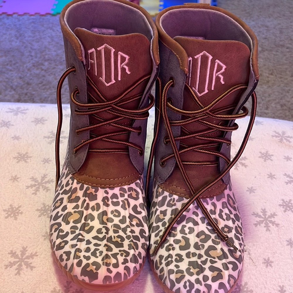 MarleyLilly White Leopard Duck Boots- BRAND NEW